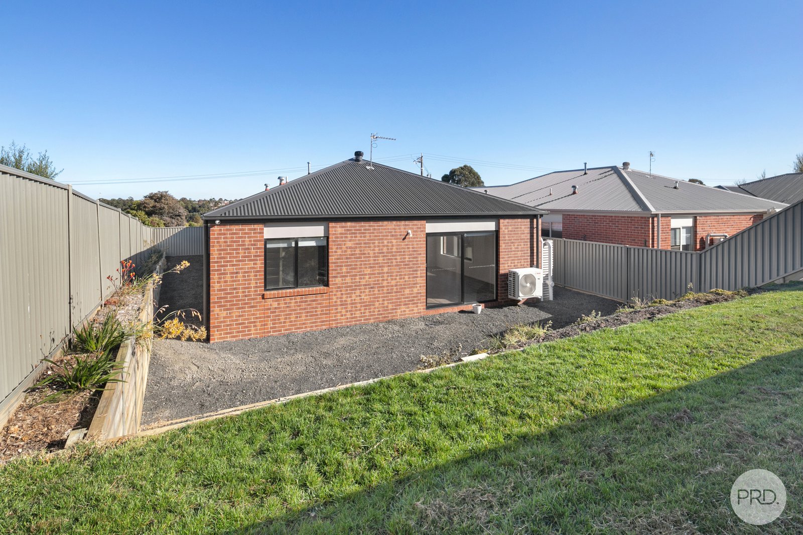 3/23 Flockhart Street MOUNT PLEASANT 13
