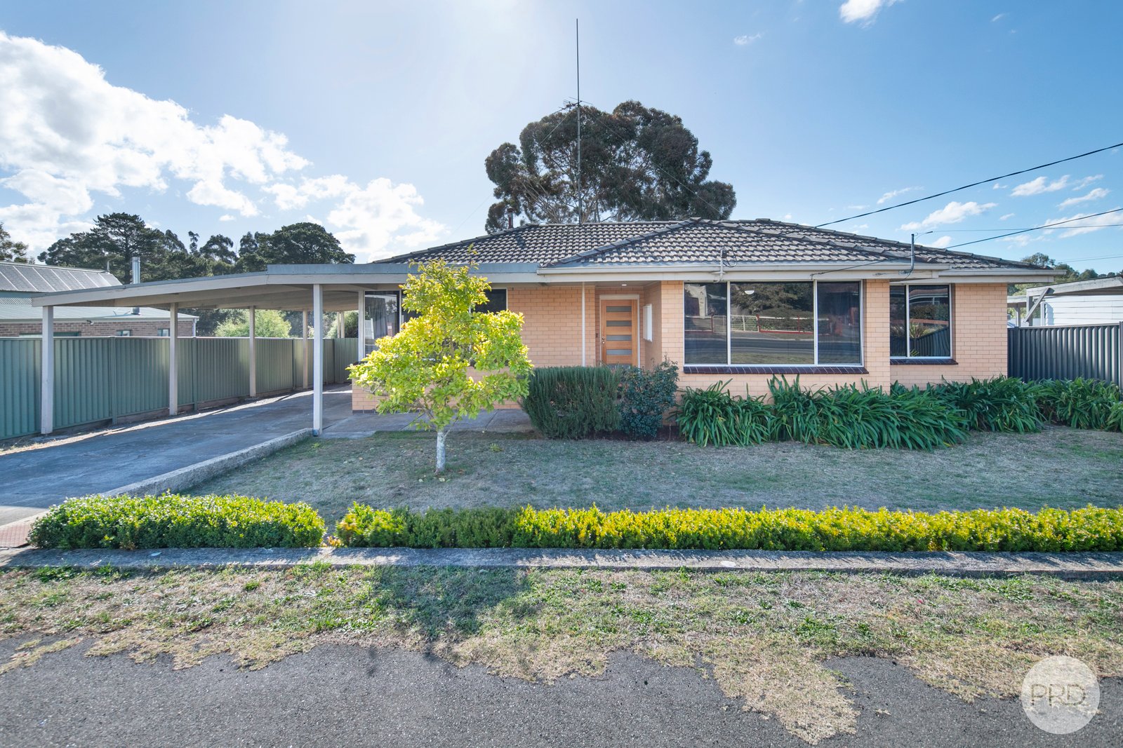 323 Humffray St N  BROWN HILL 1