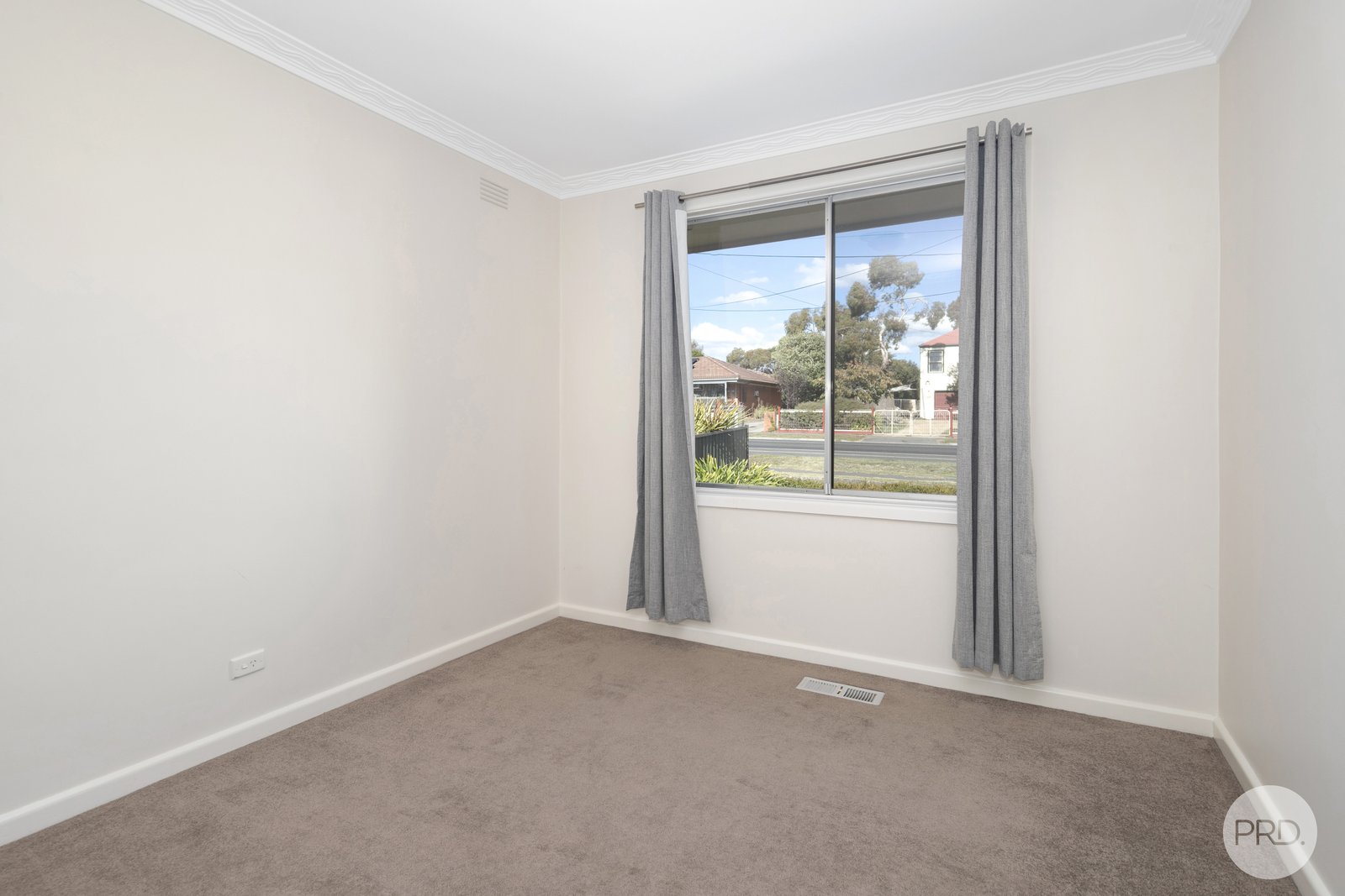 323 Humffray St N  BROWN HILL 9