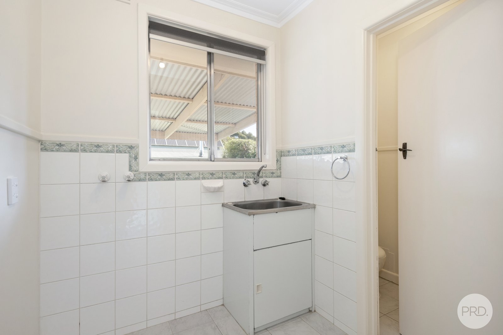 323 Humffray St N  BROWN HILL 10