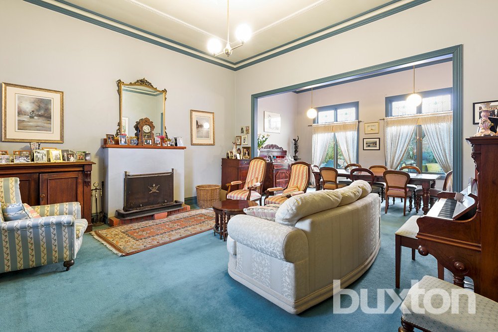 Gallery: 323 Jasper Road