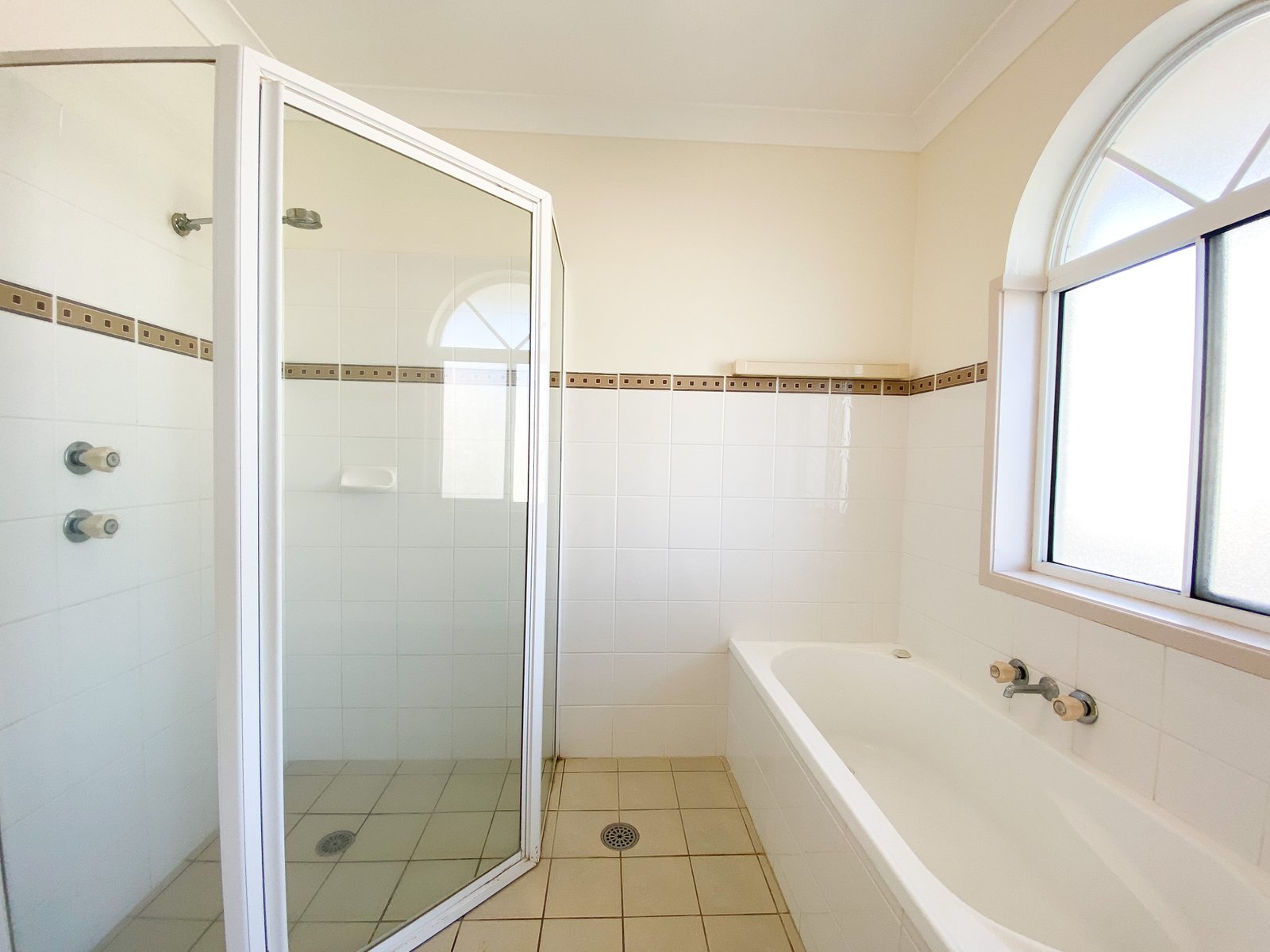 3/23 Robinson St  ANNA BAY 6