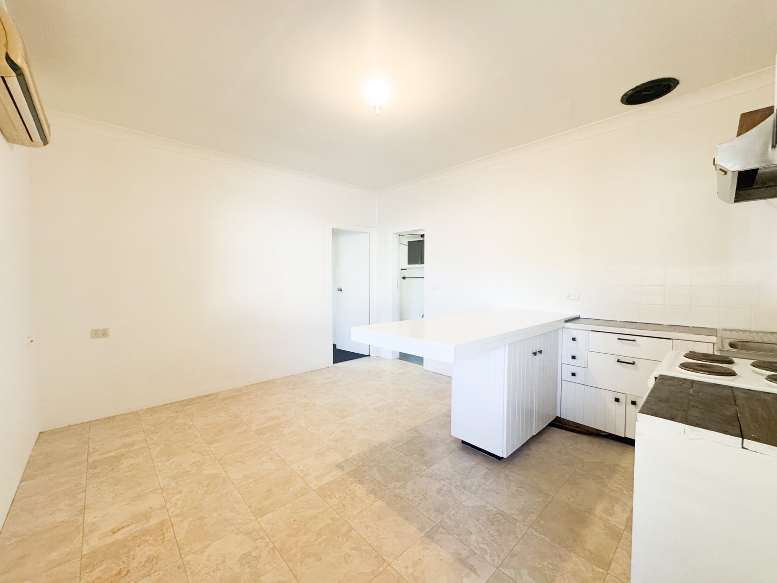 3/23 Victoria Parade NELSON BAY 3