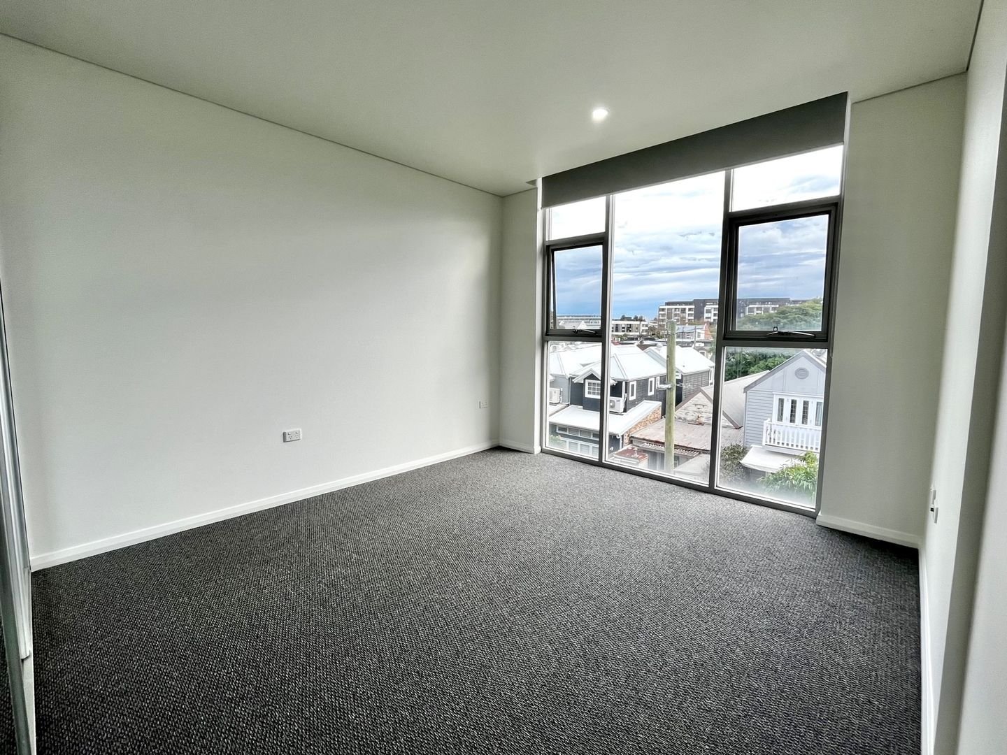 32/33 Euston Road ALEXANDRIA 6