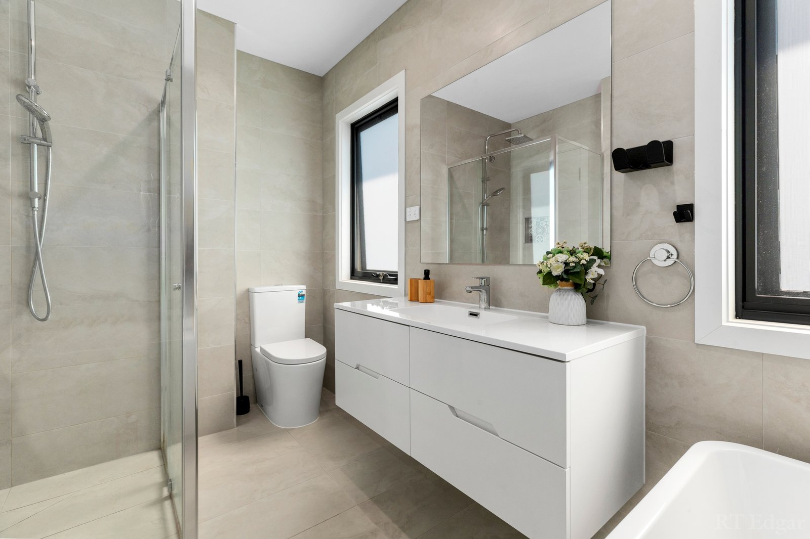 Real Estate and Property in 3/233 Thompsons Road, Templestowe Lower, VIC