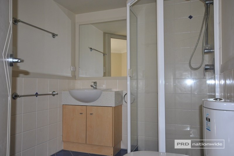 323/394 Marine Parade LABRADOR 8