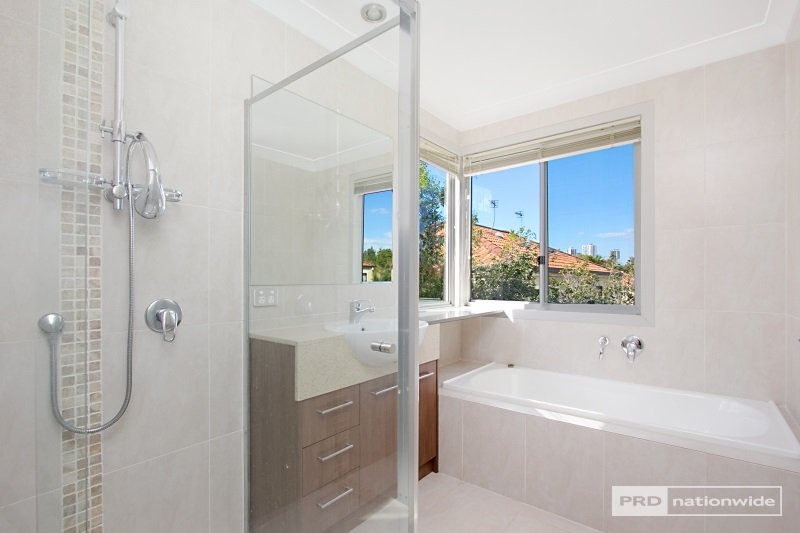 3/236 Queen Street SOUTHPORT 5
