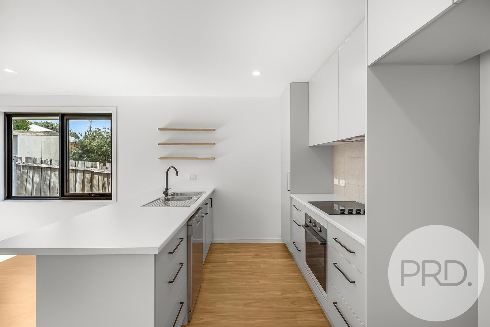 3/24 Arundel Street DERWENT PARK 3