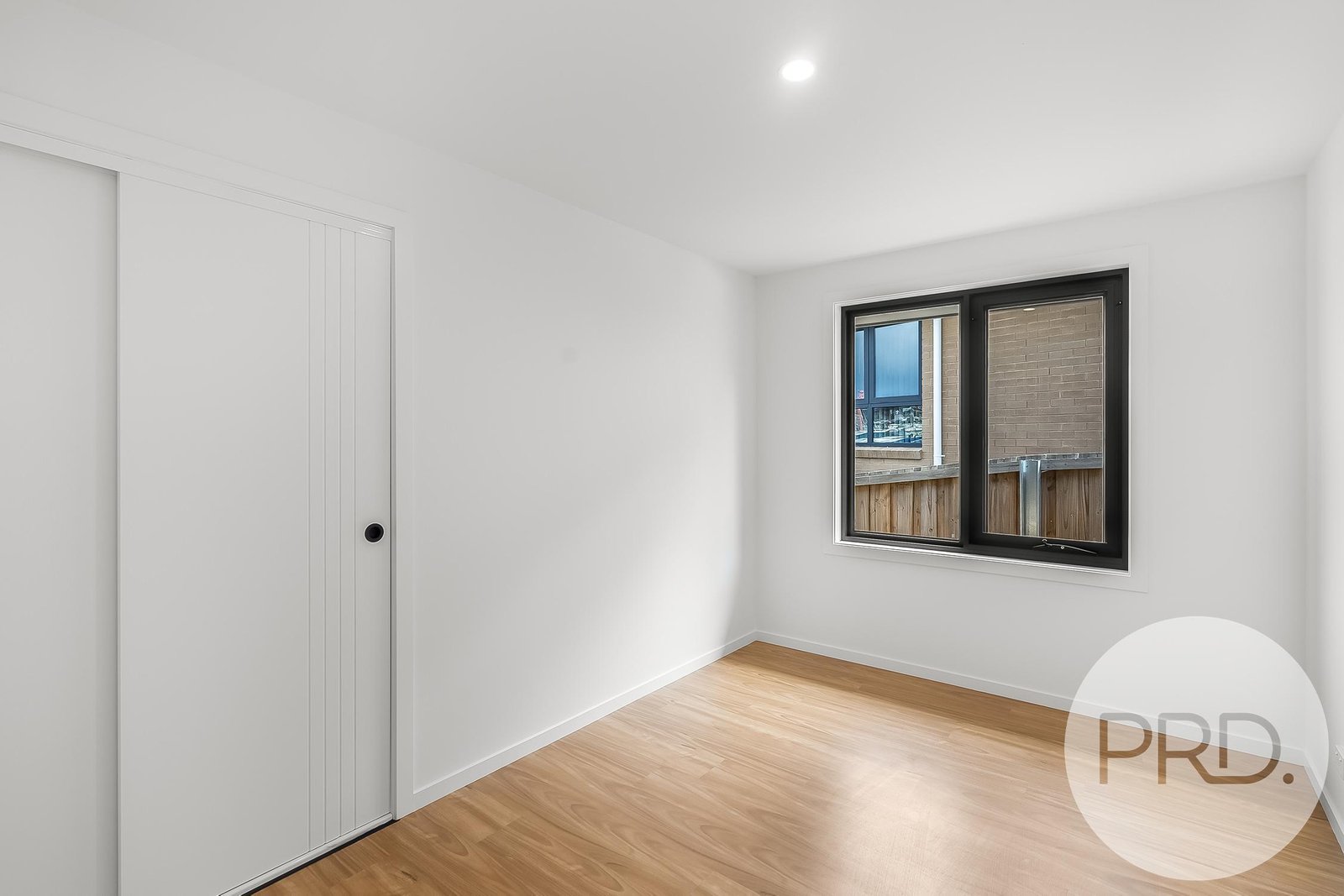 3/24 Arundel Street DERWENT PARK 6