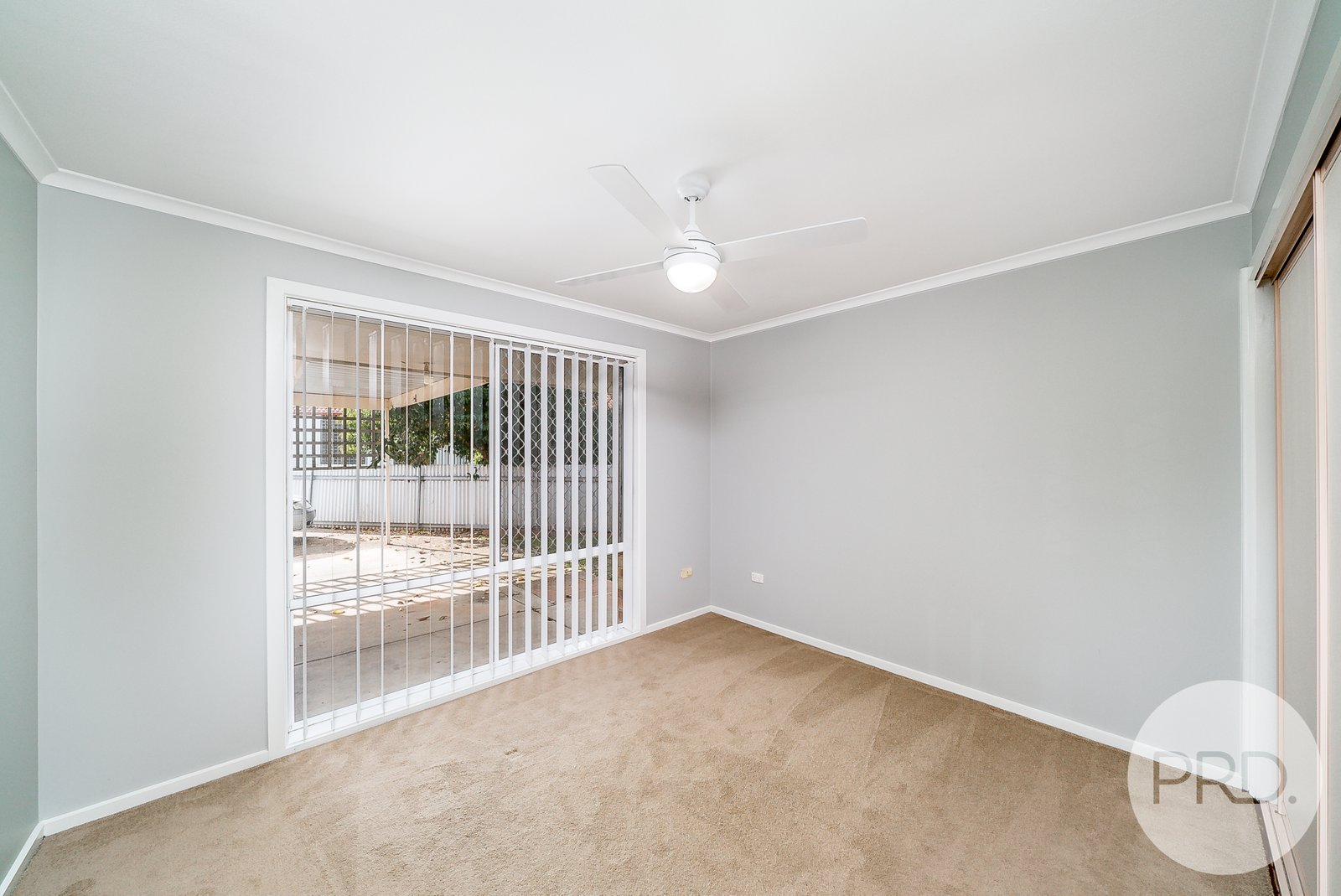 3/24 Incarnie Cres  WAGGA WAGGA 2