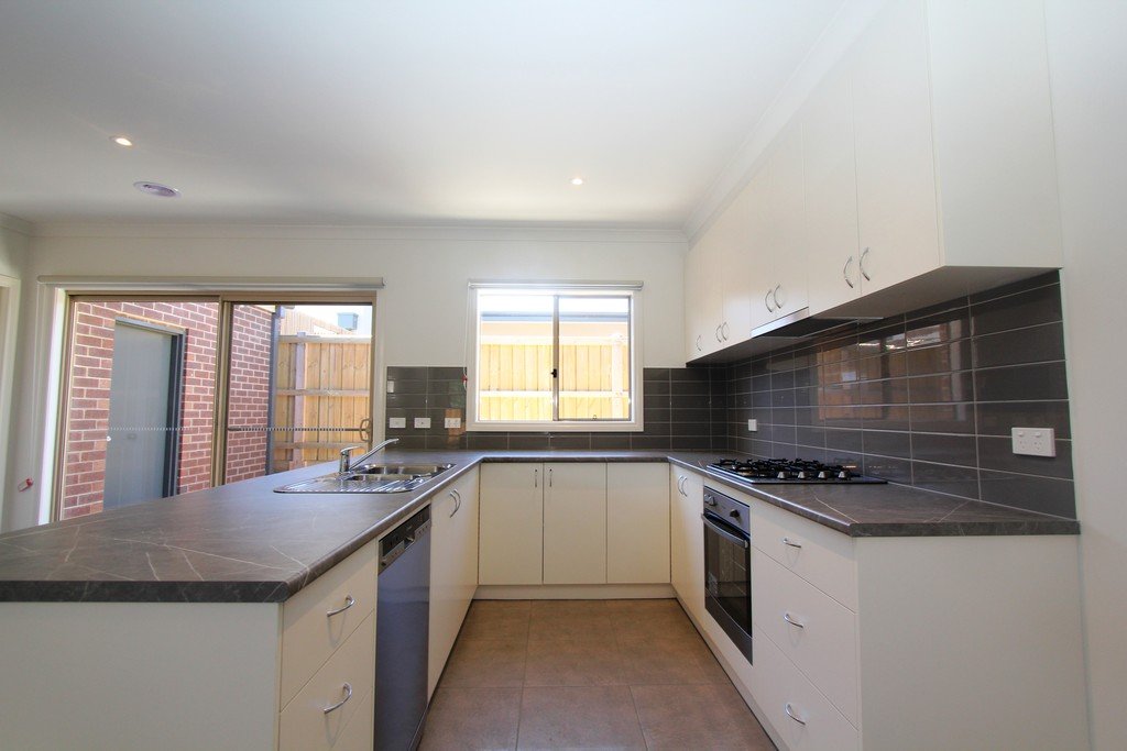 3/24 Olympic Avenue MOUNT CLEAR 3