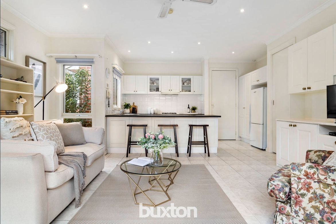 Gallery: 3/24 Renown Street