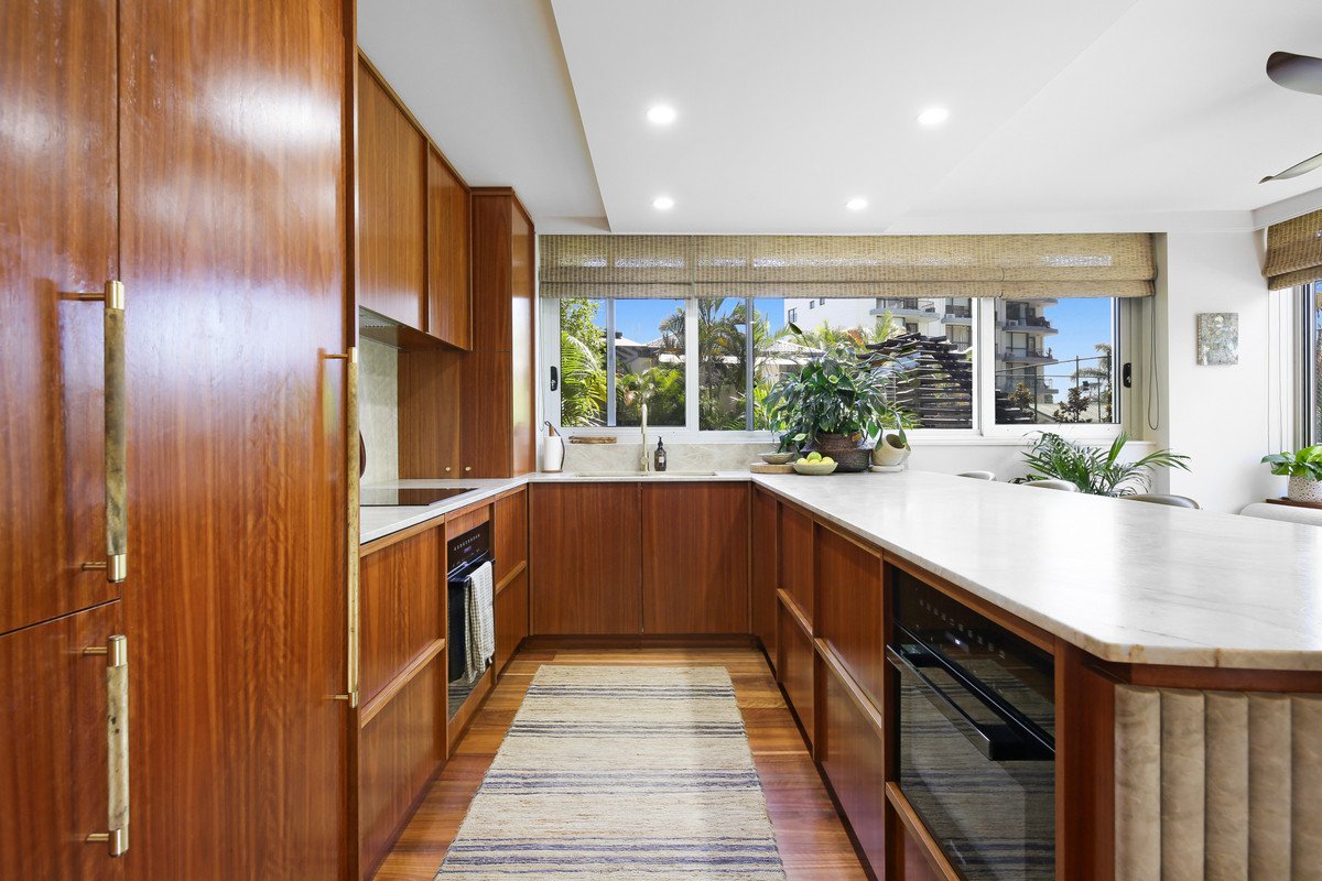 3/24 The Esplanade Burleigh Heads 10