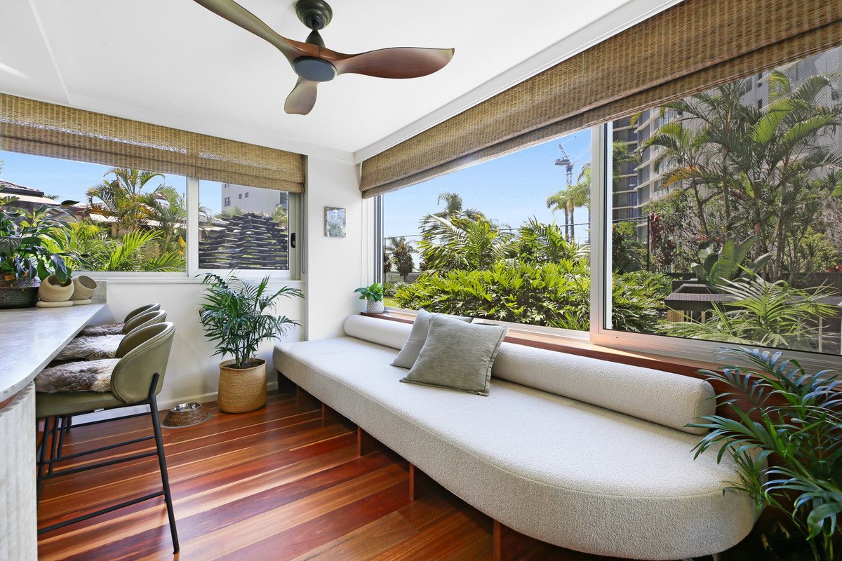 3/24 The Esplanade Burleigh Heads 11