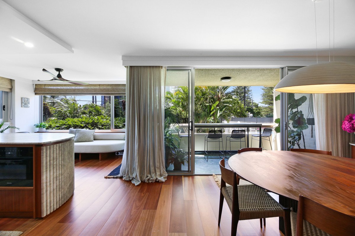 3/24 The Esplanade Burleigh Heads 14