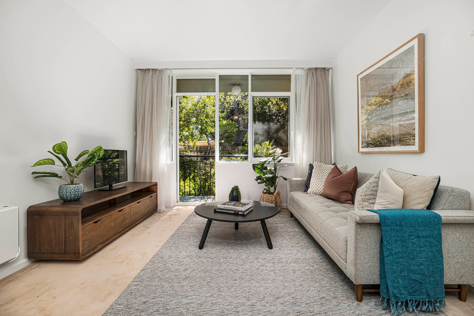 Real Estate and Property in 3/240 Wattletree Road, Malvern, VIC