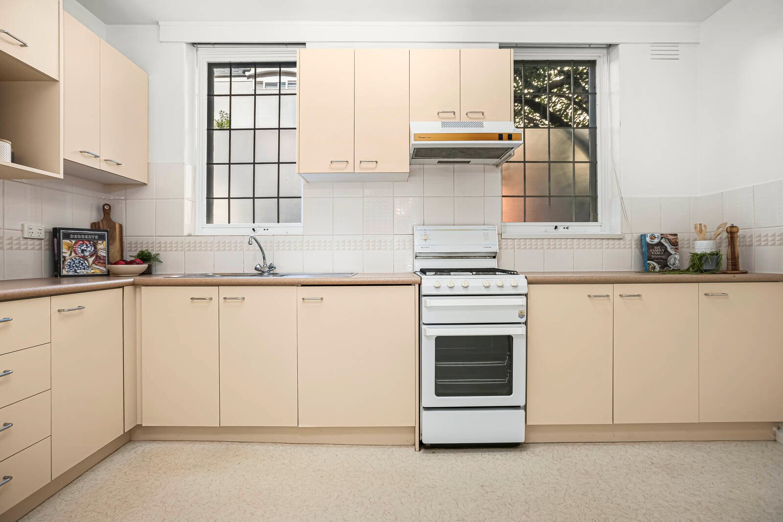 Real Estate and Property in 3/240 Wattletree Road, Malvern, VIC