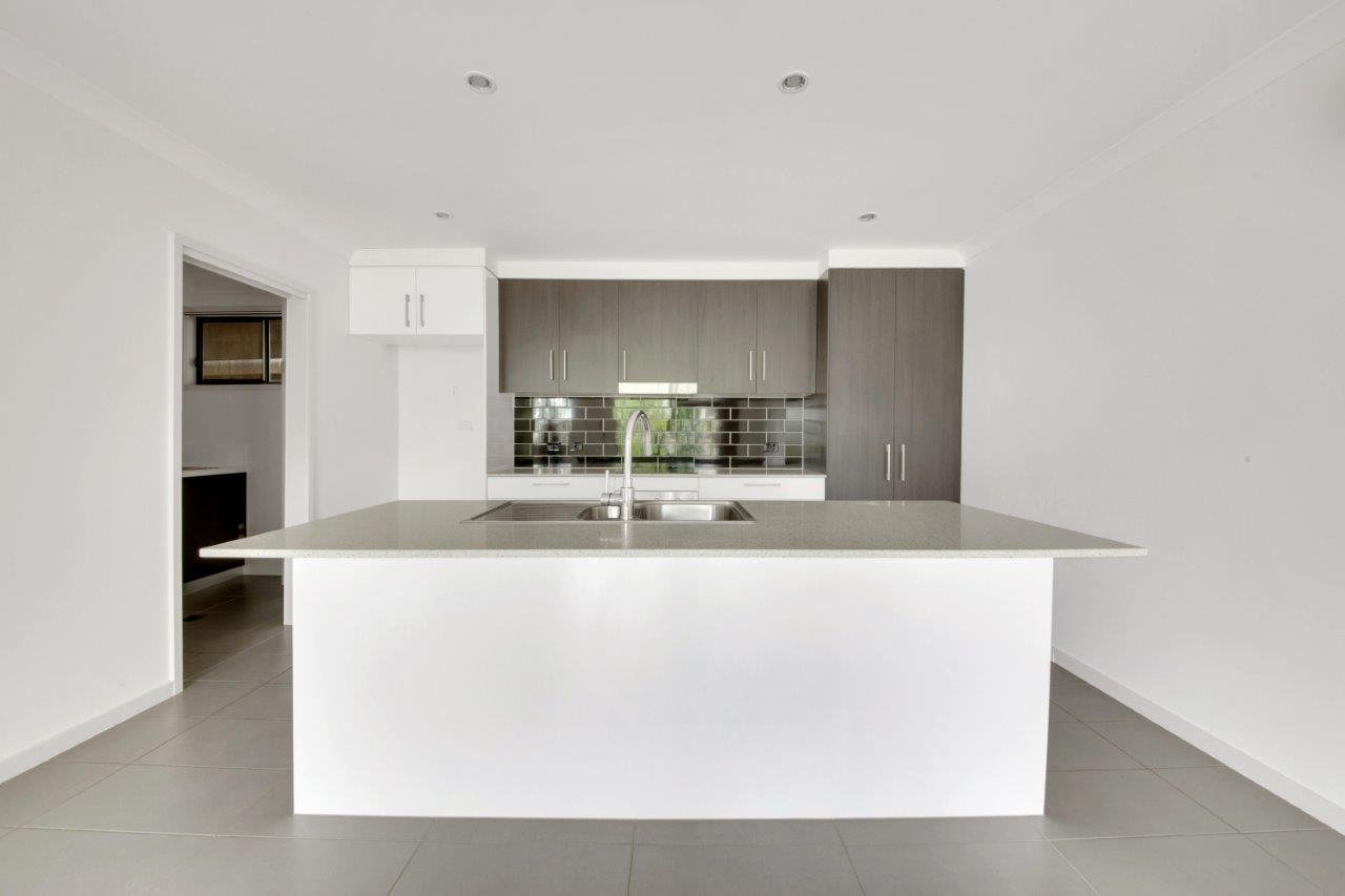 32/42 GLEN EDEN Drive GLEN EDEN 7