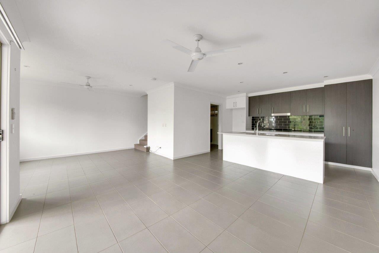 32/42 GLEN EDEN Drive GLEN EDEN 9