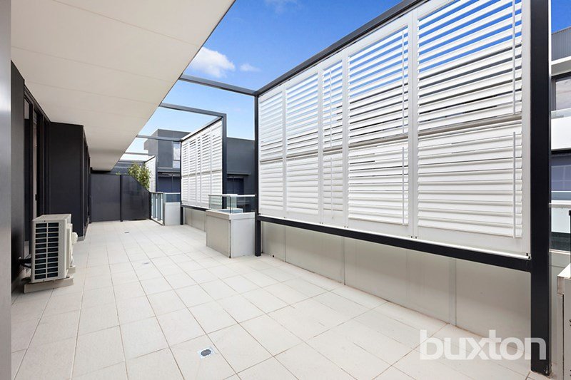 Gallery: 324/380 Bay Street