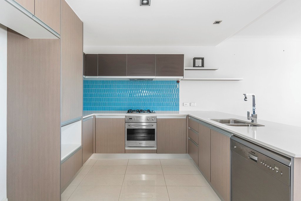 3247/3030 The Boulevard CARRARA 4