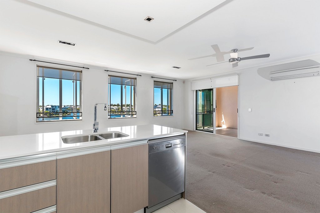 3247/3030 The Boulevard CARRARA 5