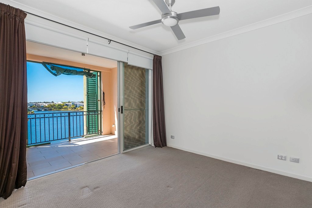 3247/3030 The Boulevard CARRARA 7