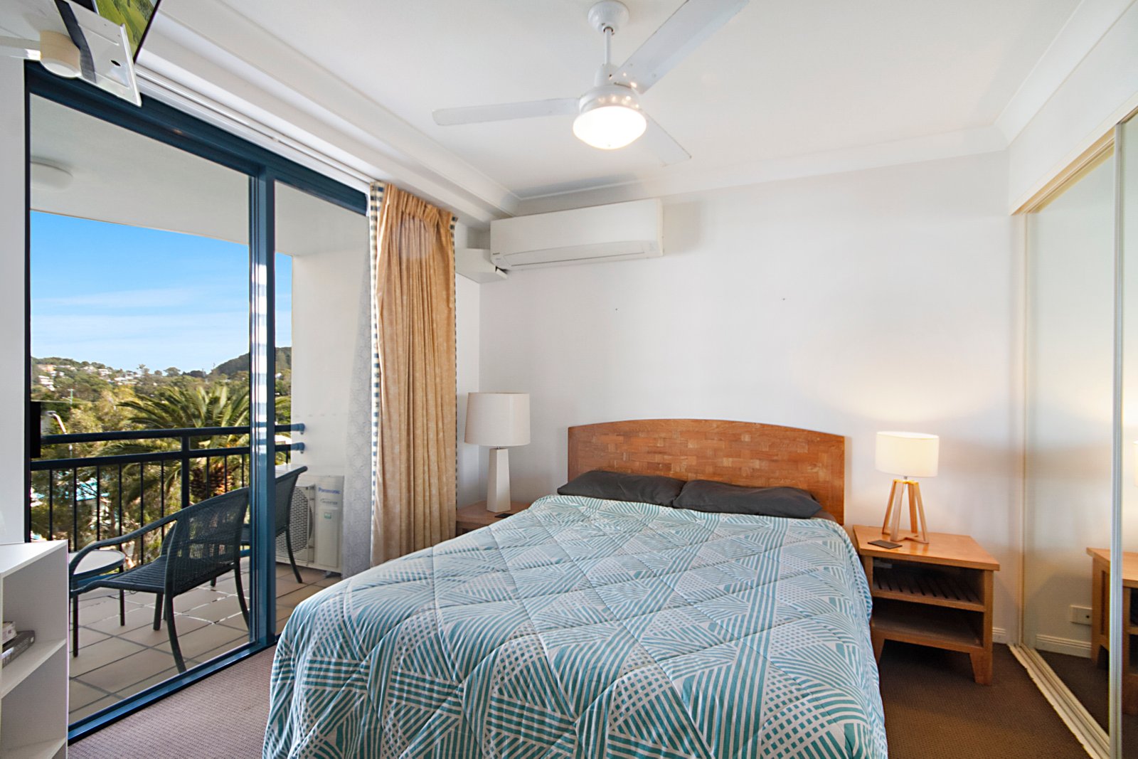 324/99 Griffith Street COOLANGATTA 4