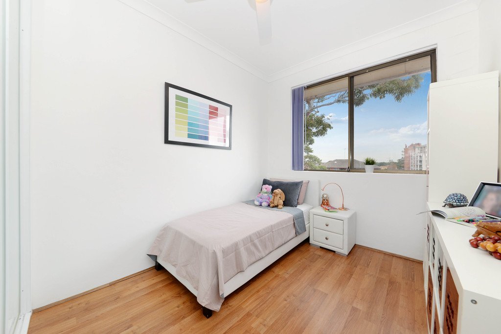 3/25-27 Harbourne Road KINGSFORD 8