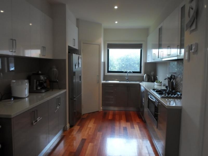 Gallery: 325 Blackshaws Road