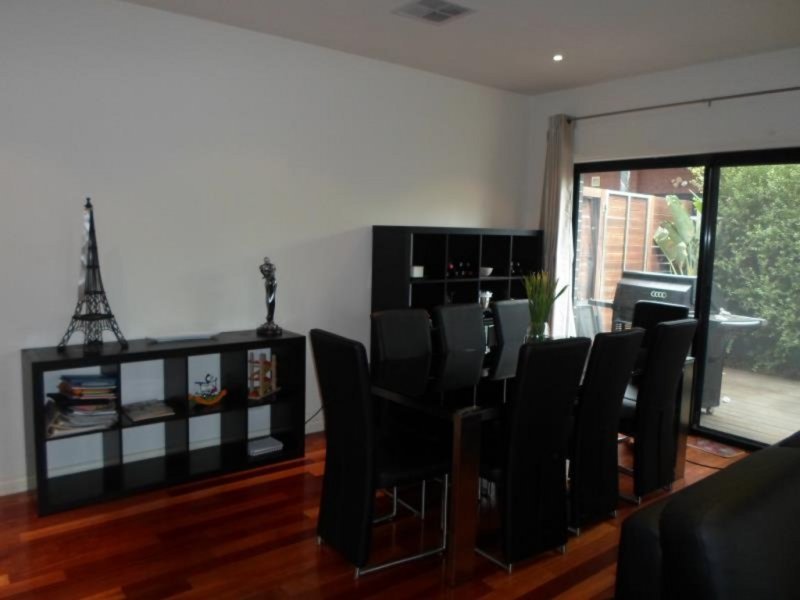 Gallery: 325 Blackshaws Road