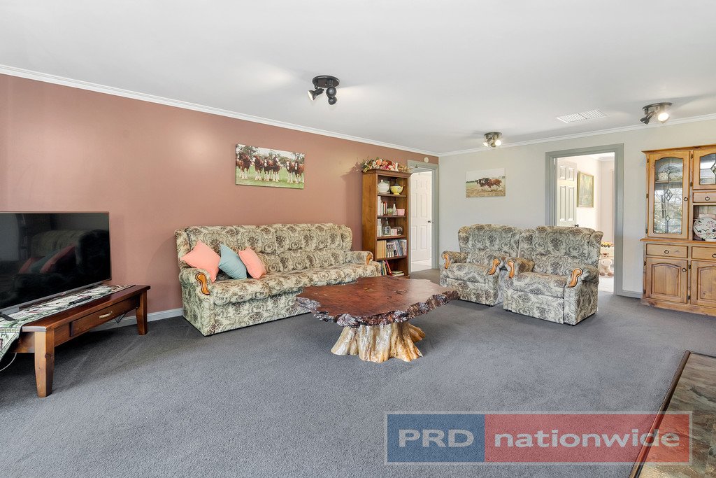 325 Clunes - Creswick Road CLUNES 12