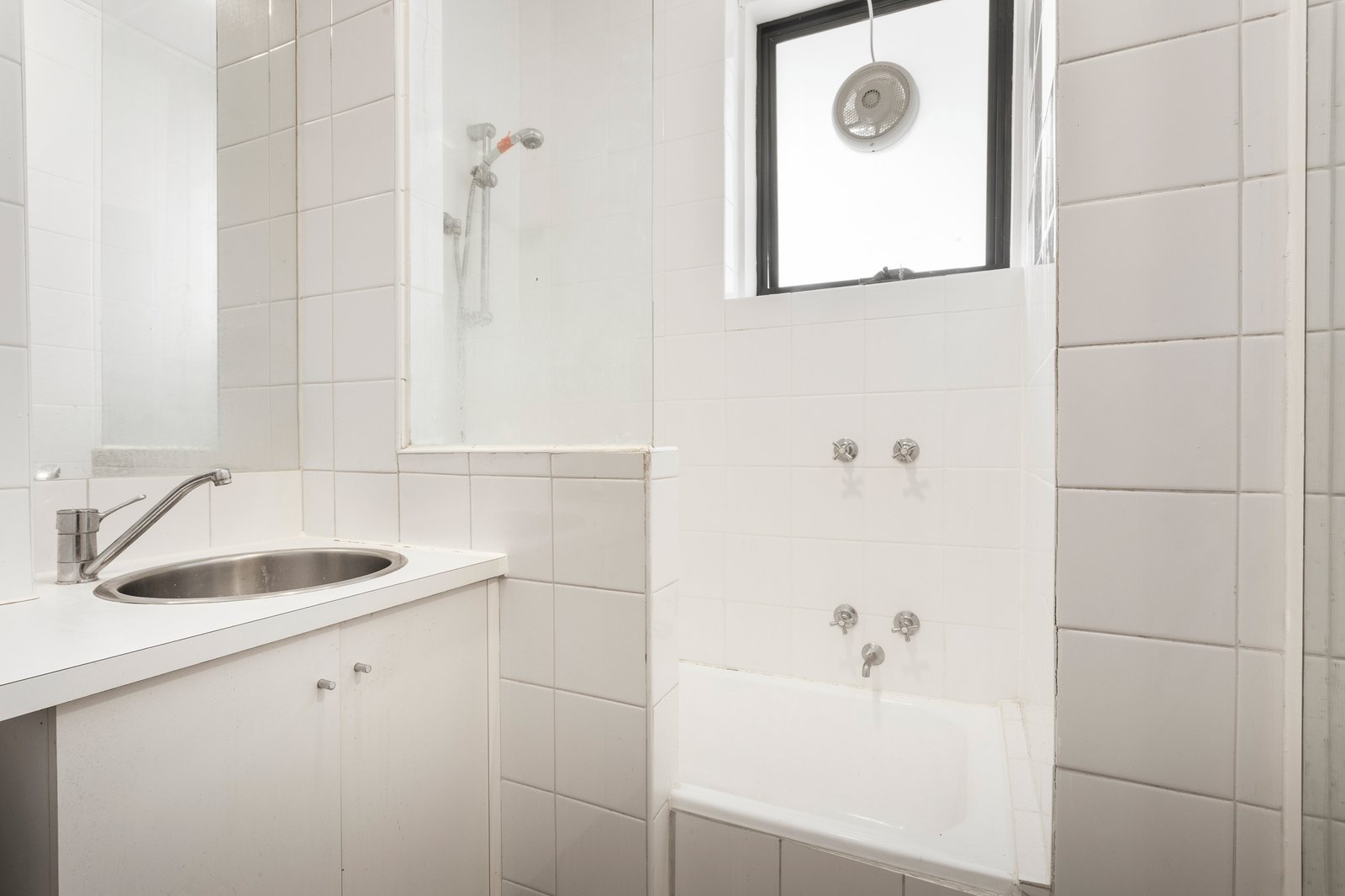 Real Estate and Property in 3/25 Foam Street, Elwood, VIC