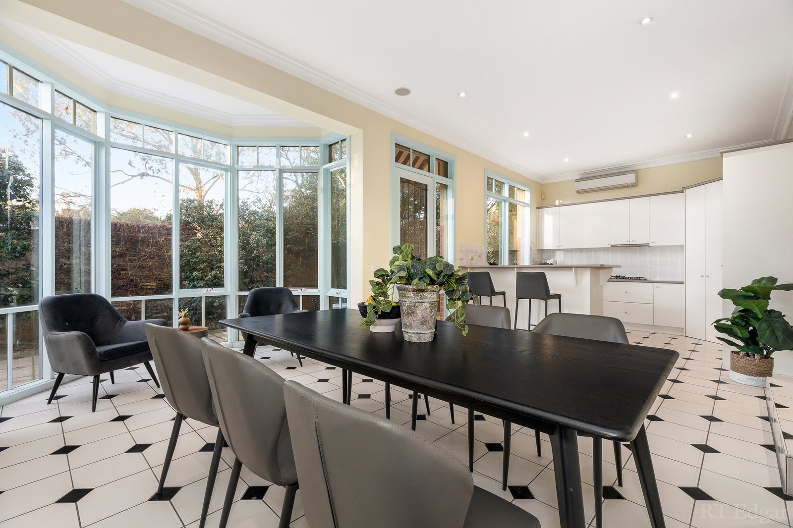 Real Estate and Property in 3/25 Gardiner Parade, Glen Iris, VIC