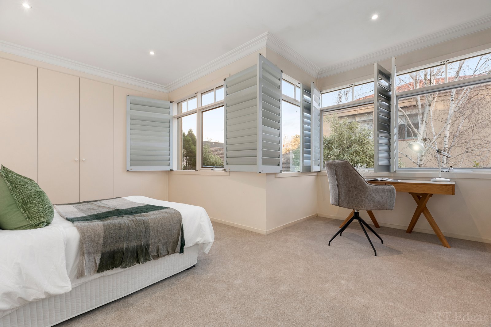 Real Estate and Property in 3/25 Gardiner Parade, Glen Iris, VIC