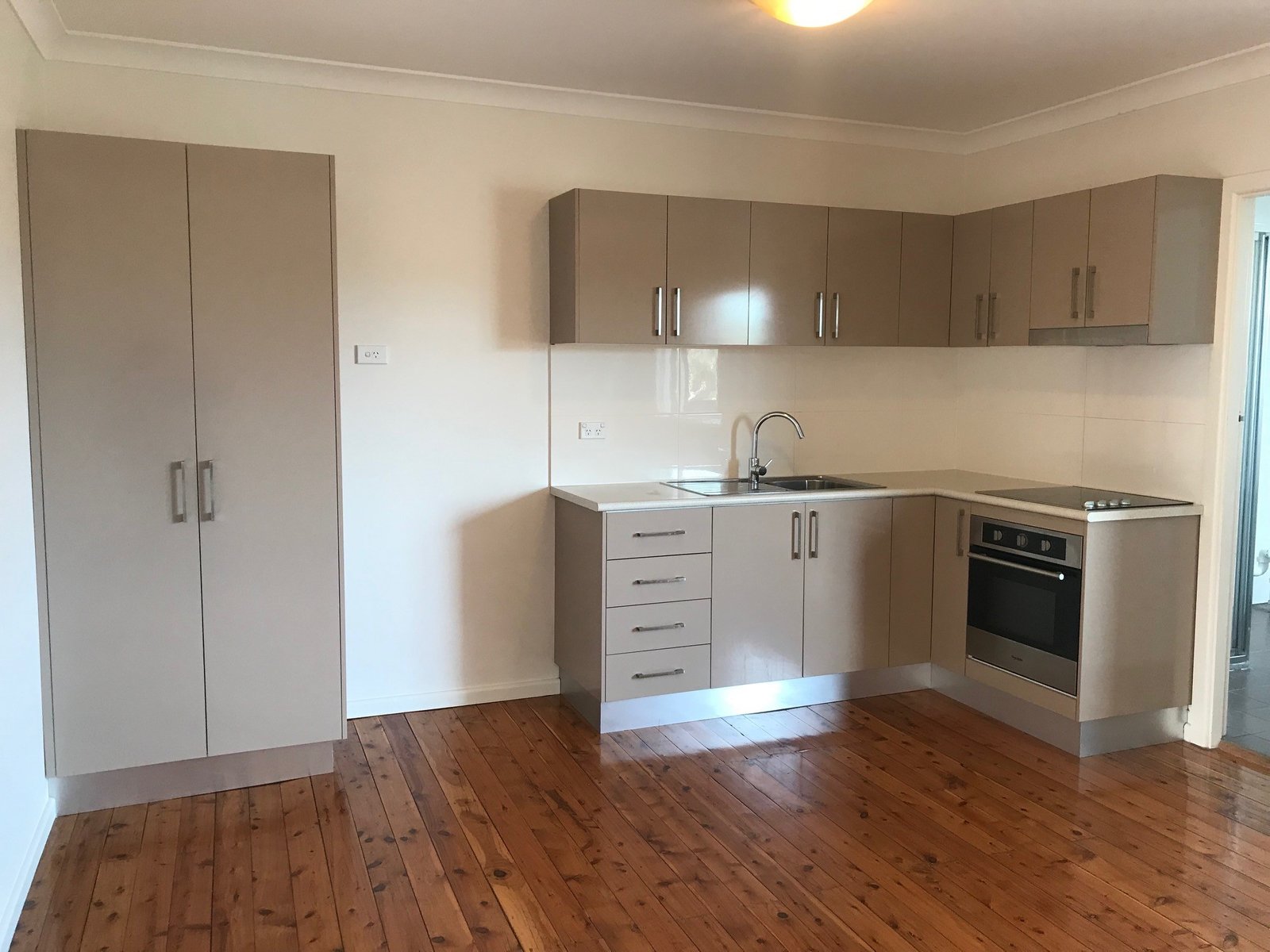 3/25 Pitt Street MORTDALE 1