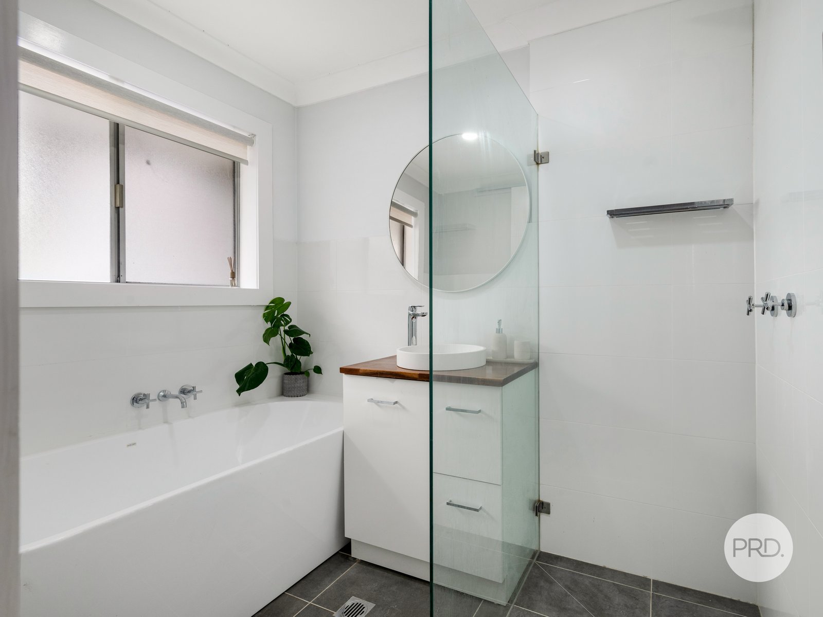 3/25 The Crescent PENRITH 9