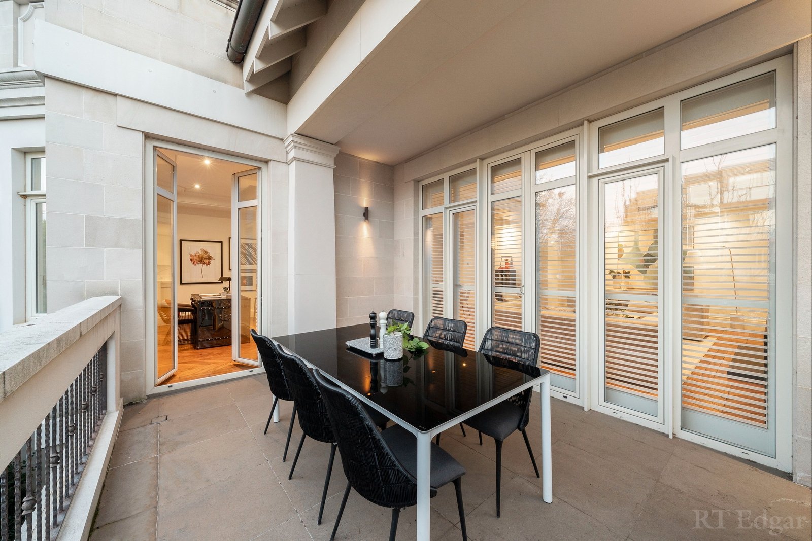 Real Estate and Property in 3/25 Tintern Avenue, Toorak, VIC