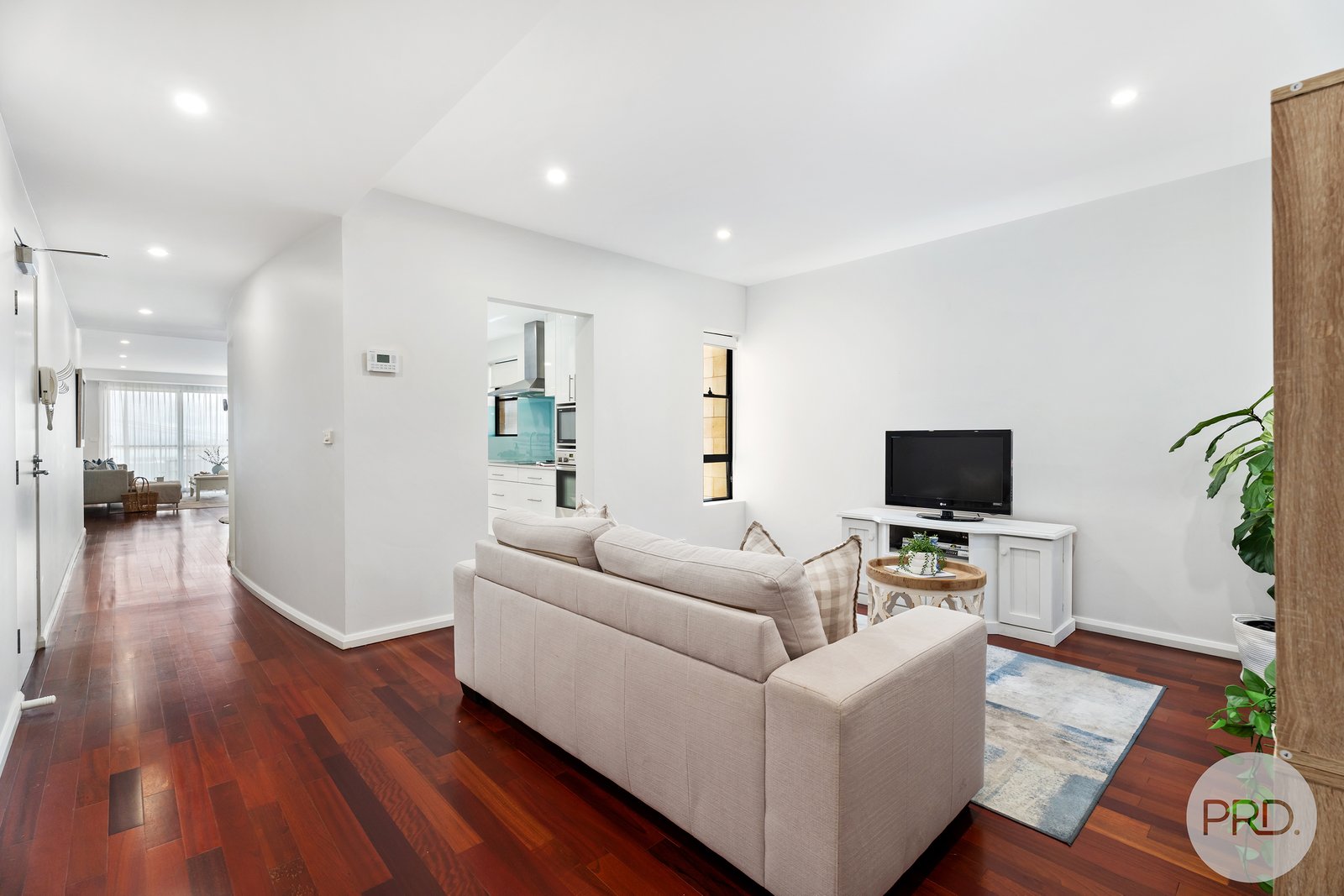 3/25 Tomaree Street NELSON BAY 16