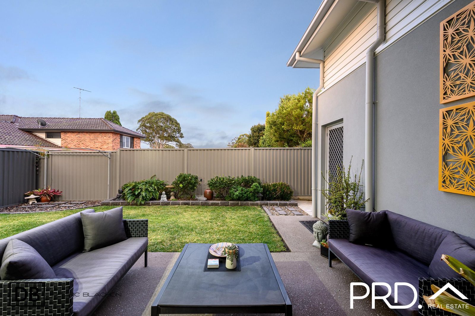 3/25 Victor Avenue PANANIA 9