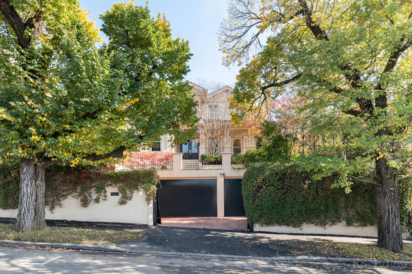 Real Estate and Property in 325 Walsh Street, South Yarra, VIC