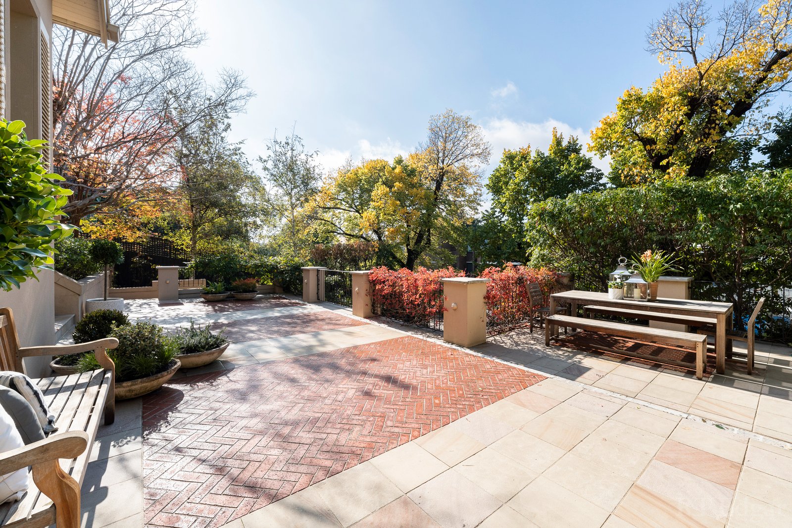 Real Estate and Property in 325 Walsh Street, South Yarra, VIC