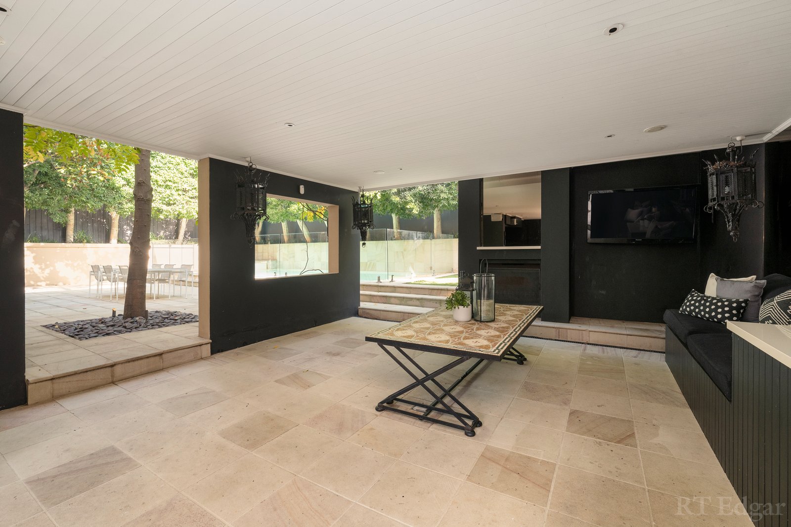 Real Estate and Property in 325 Walsh Street, South Yarra, VIC