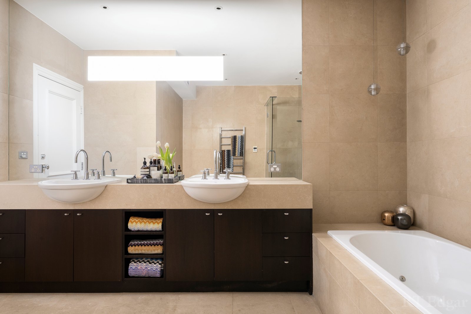 Real Estate and Property in 325 Walsh Street, South Yarra, VIC