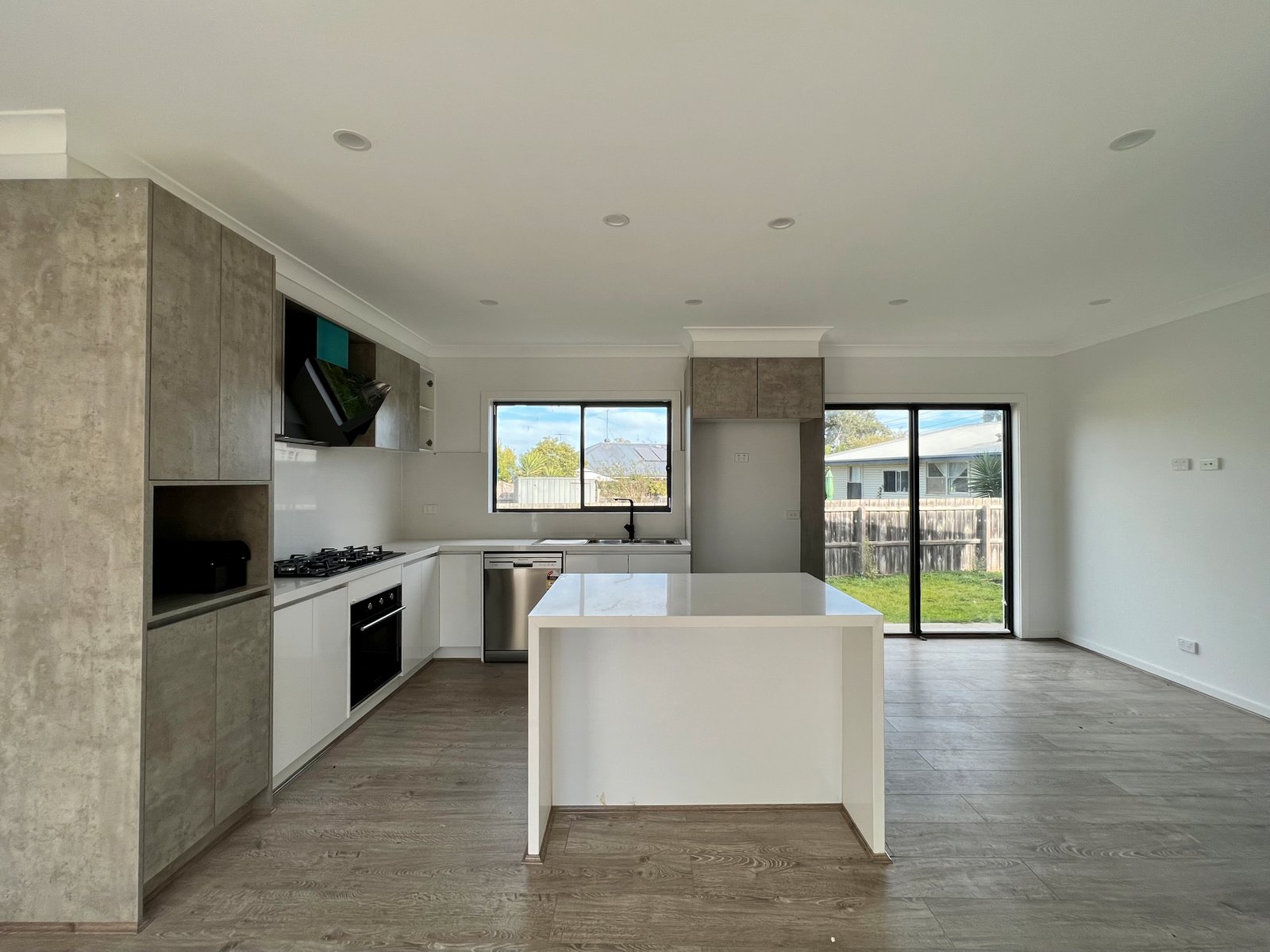 Gallery: 3/25 Warrawee Avenue