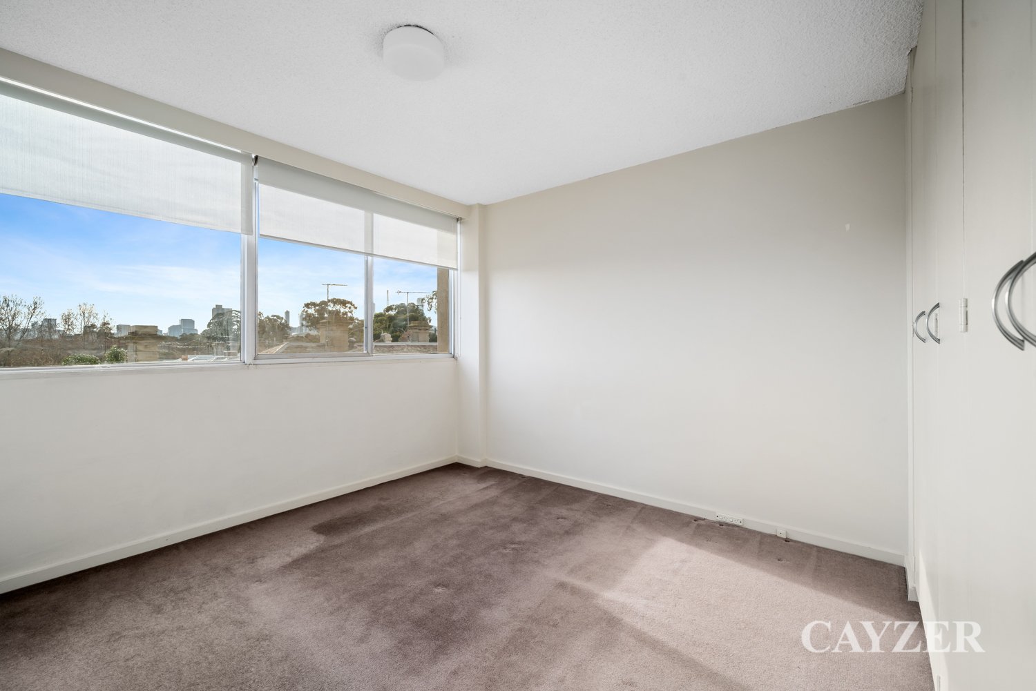 Gallery: 32/50 Canterbury Road