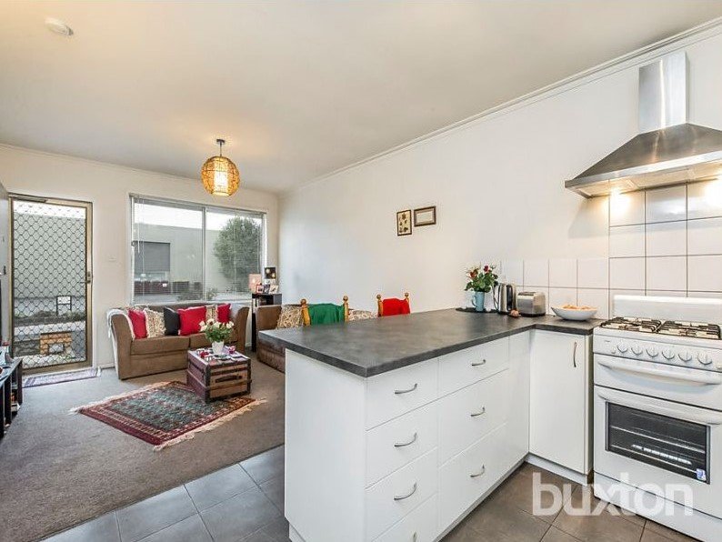Gallery: 3/250 Pakington Street