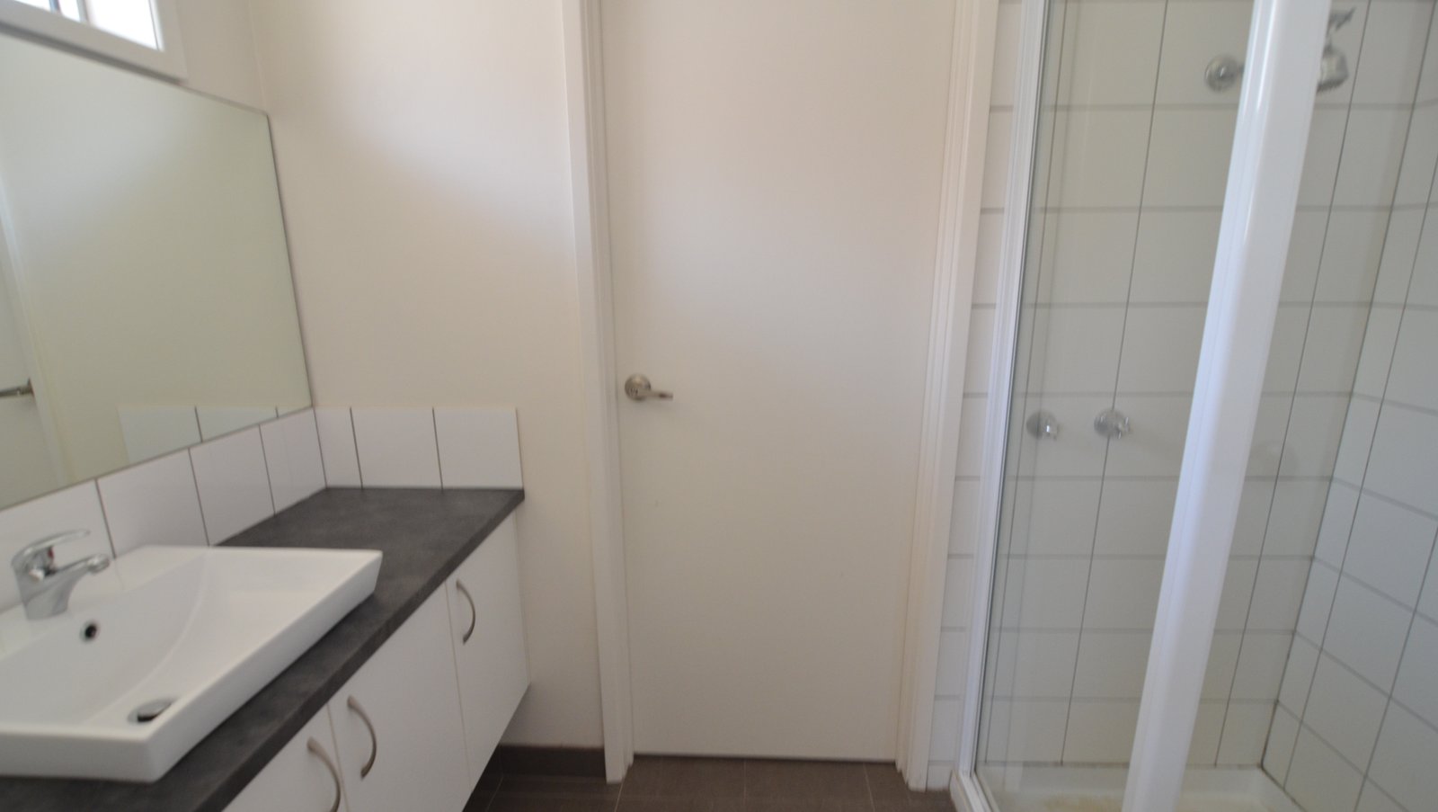 Gallery: 3/250 Pakington Street
