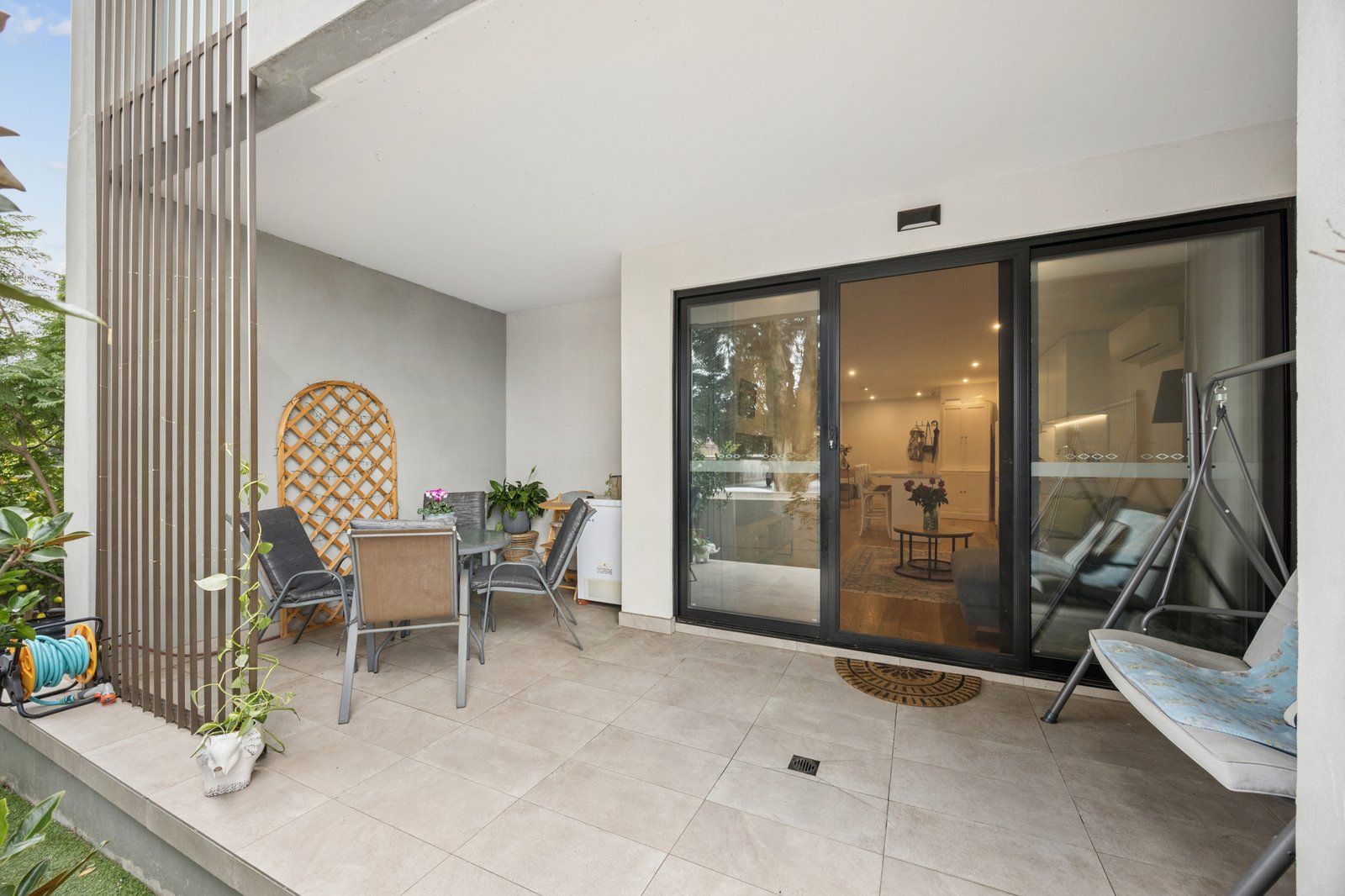 Gallery: 3/253 Neerim Road