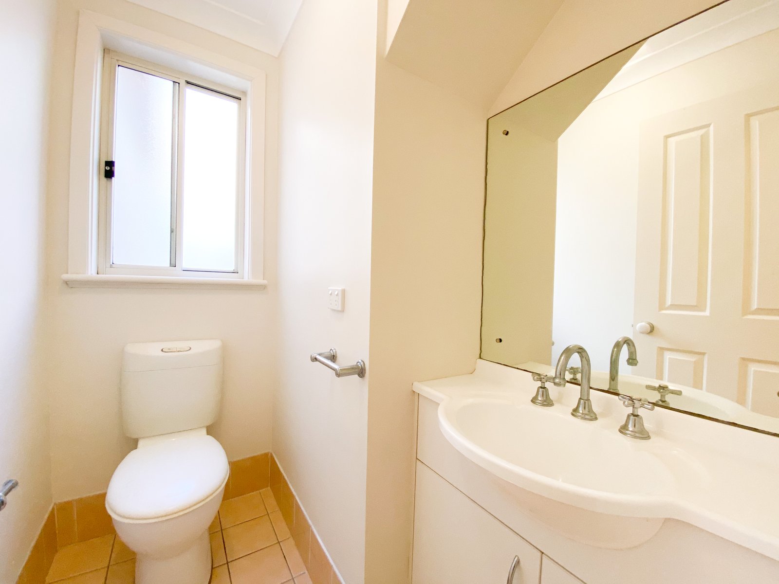 3/26-28 Tomaree Street NELSON BAY 12